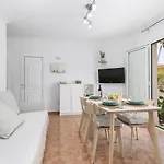 Casa Marcelo, Charming And Renovated House アパート